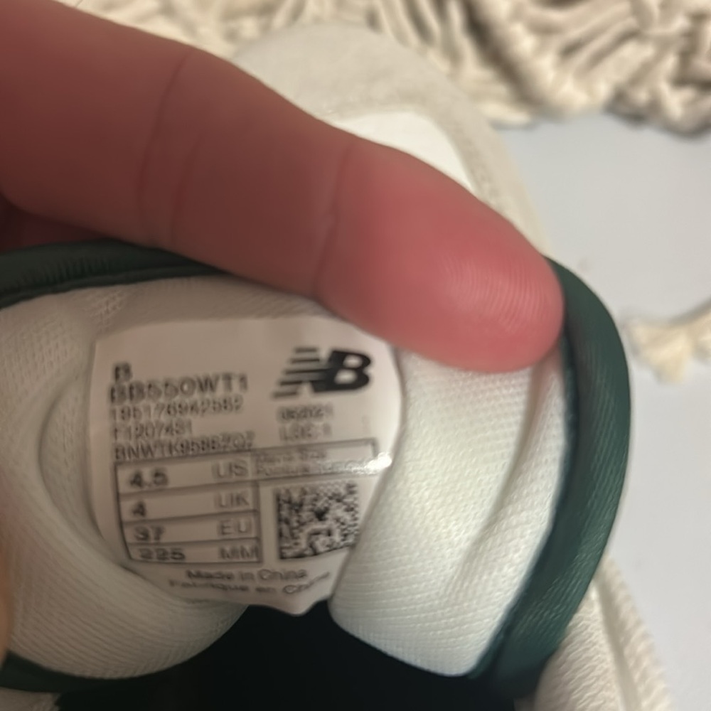 New Balance 550 Sneakers - White and Dark Green - Picture 4 of 4